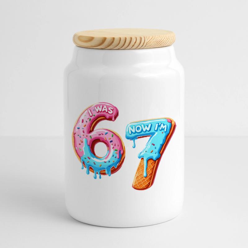 7e anniversaire, garçon de 7 ans, j’avais 6 ans maintenant dans 7 ans Boîte à biscuits avec couvercle en bois