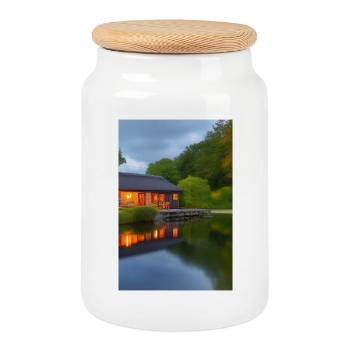 Charming lakeside cabin - Cookie Jar with Wooden Lid - white - Front