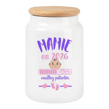 Mamie en 2026 Veuillez Patienter - Boîte à biscuits avec couvercle en bois - blanc - Devant