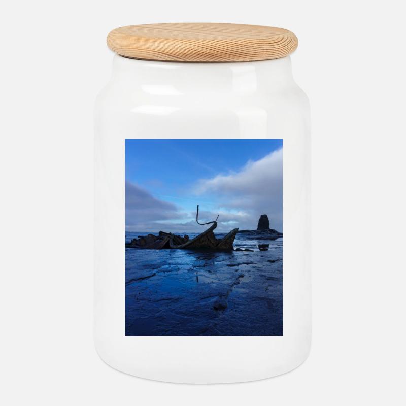 Shipwreck - Cookie Jar with Wooden Lid - white