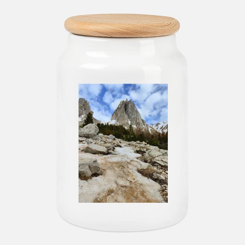 Schneebedeckte Berge - Keksdose mit Holzdeckel - Weiß
