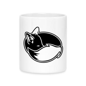 Fuchs eingekuschelt – Kawaii Fox Cartoon Design - Tasse mit Herzhenkel - Weiß - Vorne