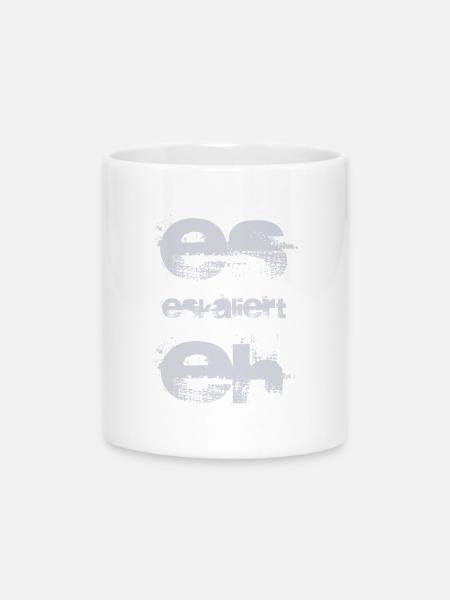 es eskaliert eh - Tasse mit Herzhenkel - Weiß