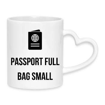Passport Full, Bag Small – Abenteuer Shirt - Tasse mit Herzhenkel - Weiß - Rechts