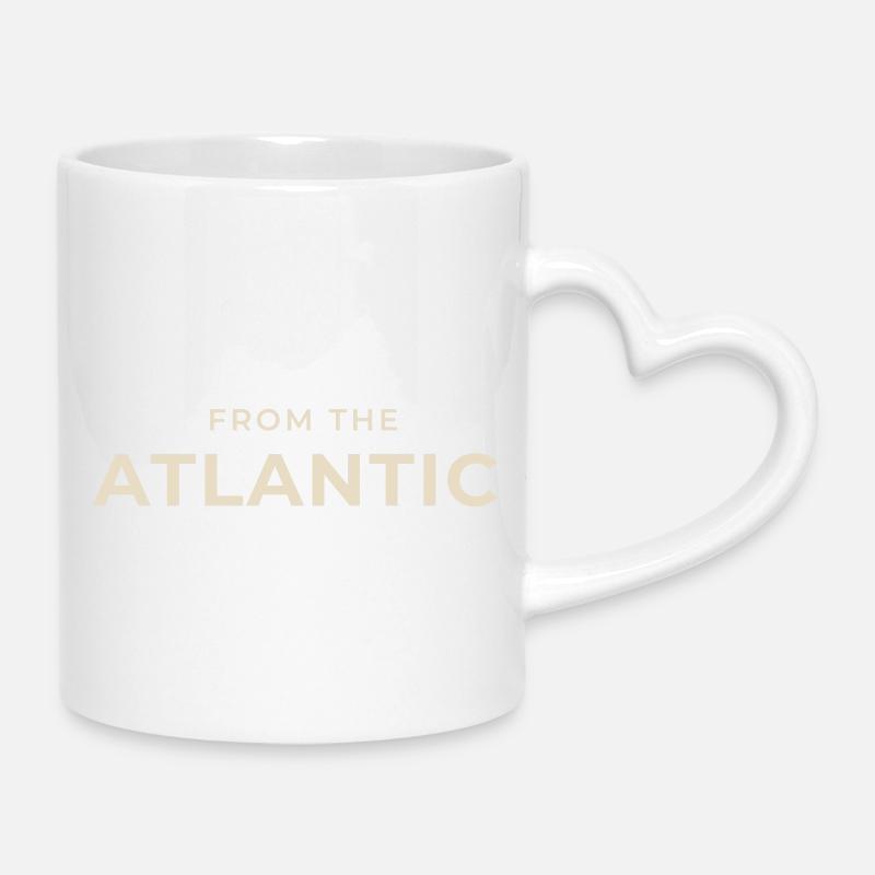 Aus der Atlantic Vintage Typografie - Tasse mit Herzhenkel - Weiß