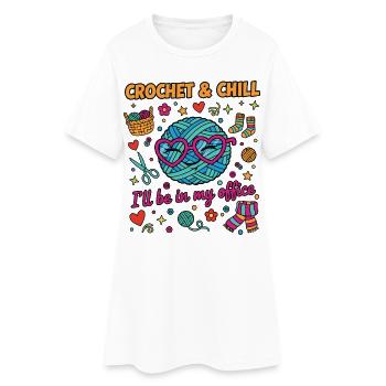 Lustiger Häkelliebhaber Häkel und ChI'll Ich bin drin - Frauen T-Shirt-Kleid - Weiß - Vorne