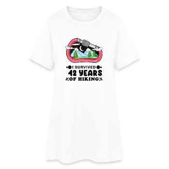 Mountain Wanderer 42e anniversaire cadeau 42 ans - Robe T-shirt Femme - blanc - Devant