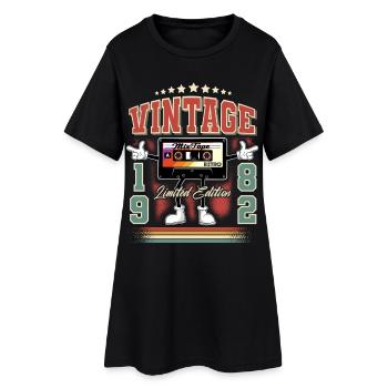 1982 Year of birth Vintage cassette - Women’s T-Shirt Dress - black - Front