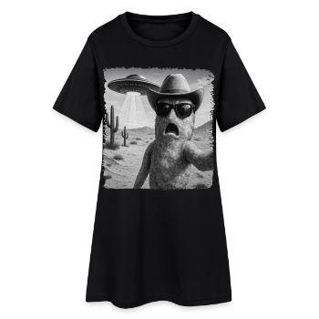 Humor Desert UFO Selfie Chicken Nugget - Women’s T-Shirt Dress - black - Front