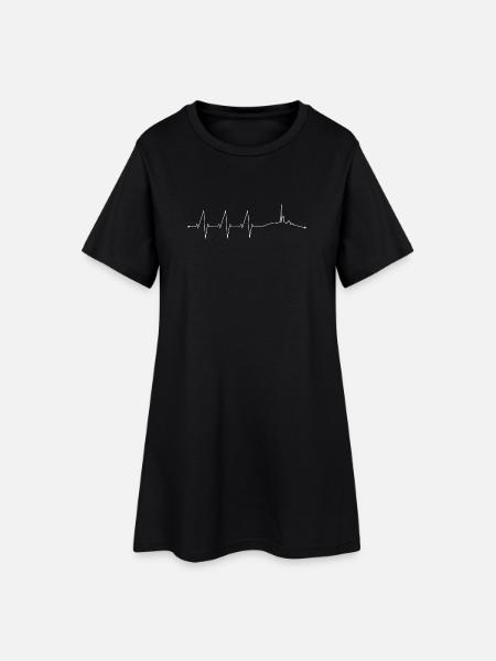 Mein Herz schlägt für den Harz - Brocken - Frauen T-Shirt-Kleid - Schwarz