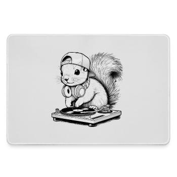 motif d’écureuil cool en tant que DJ avec des écouteurs - Grand tapis de souris gamer - bruyère - Devant