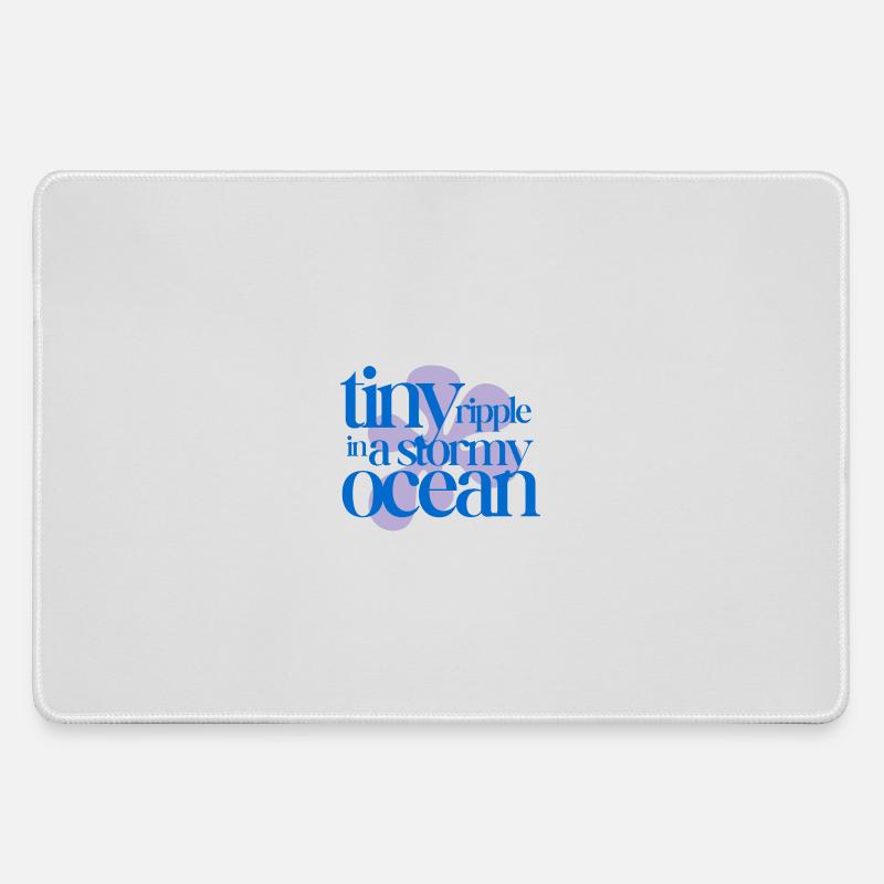 Tiny ripple in a stormy ocean (lavender) - Mousepad groß für Gamer - Grau