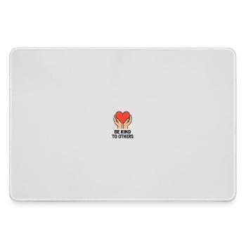 Mains tenant le cœur de bonté - Grand tapis de souris gamer - bruyère - Devant