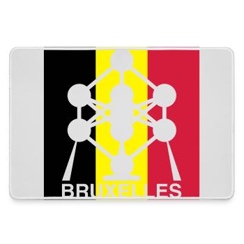 Atomium Bruxelles – Motif du Carré du Drapeau Belge - Grand tapis de souris gamer - bruyère - Devant