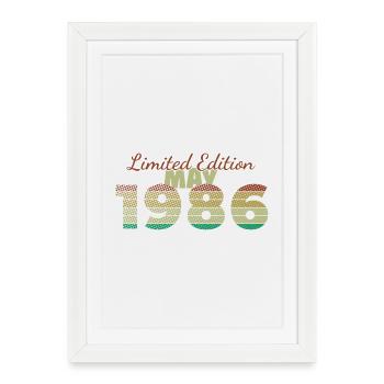 40th Anniversary Limited Edition (SCR) 05/1986 - Framed poster (27 × 37 cm) - white - Front