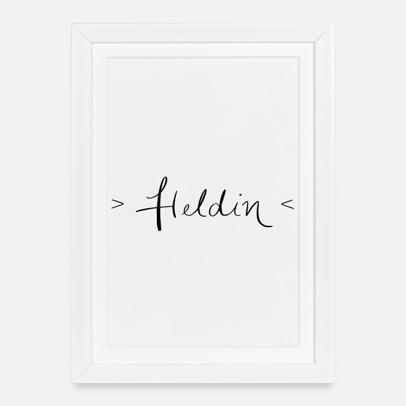 Heldin - Gerahmtes Poster (27 × 37 cm) - Weiß