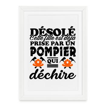 fille prise par un pompier qui déchire - Affiche encadrée (27 × 37 cm) - blanc - Devant