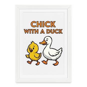 Poussin avec un canard - Affiche encadrée (27 × 37 cm) - blanc - Devant