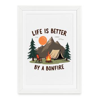 La vie est meilleure lors d’une aventure de camping autour d’un feu de joie - Affiche encadrée (27 × 37 cm) - blanc - Devant
