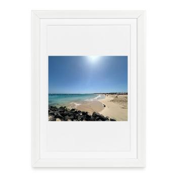 Plage au soleil : bleu et sable - Affiche encadrée (27 × 37 cm) - blanc - Devant