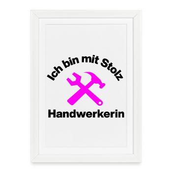 FIÈREMENT UNE ARTISANE ! VAISSEAUX MOTORISÉS FÉMININS - Affiche encadrée (27 × 37 cm) - blanc - Devant