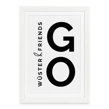 Wüster&Friends GO Logo Schwarz - Gerahmtes Poster (27 × 37 cm) - Weiß - Vorne
