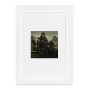 Pilote steampunk sur ruines postapo - Affiche encadrée (27 × 37 cm) - blanc - Devant