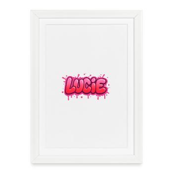 Graffiti  Lucie Prénom cadeau idéal imprimable sur - Affiche encadrée (27 × 37 cm) - blanc - Devant