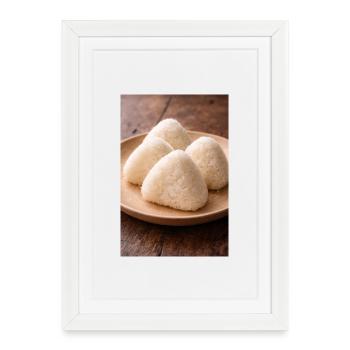 Boules de riz onigiri style japonais - Affiche encadrée (27 × 37 cm) - blanc - Devant