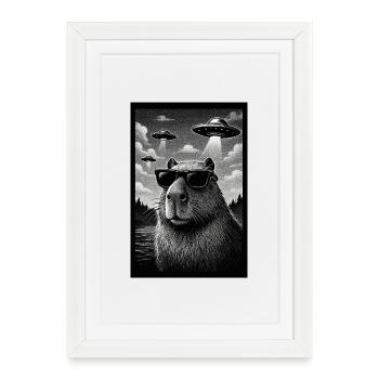 Capybara mit Sonnenbrille und UFOs - Gerahmtes Poster (27 × 37 cm) - Weiß - Vorne