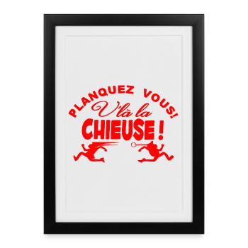Planquez-vous voilà la Chieuse Humour Cadeau - Affiche encadrée (27 × 37 cm) - noir - Devant