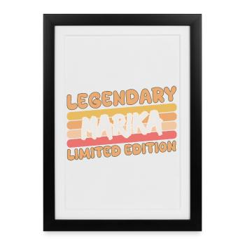 Marika dans le rôle de Légendaire - Affiche encadrée (27 × 37 cm) - noir - Devant
