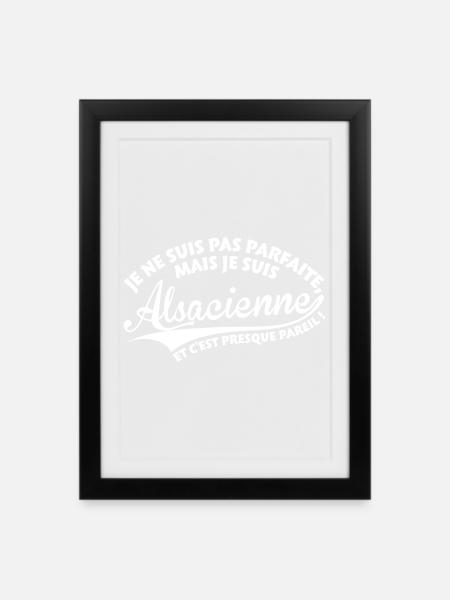 Parfaite Alsacienne - Affiche encadrée (27 × 37 cm) - noir