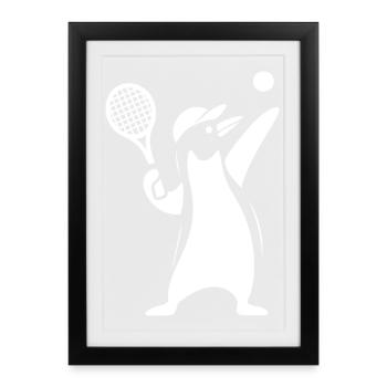 Minimalistischer Pinguin Tennisspieler Aufschlag - Gerahmtes Poster (27 × 37 cm) - Schwarz - Vorne