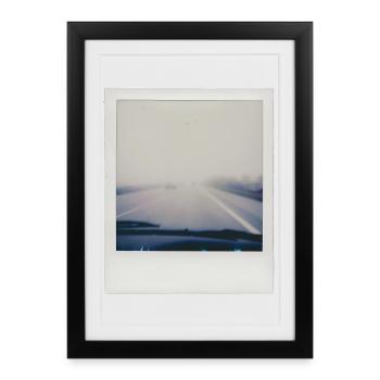 Autoroute brumeuse - Affiche encadrée (27 × 37 cm) - noir - Devant