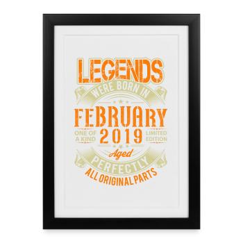 Légende d’anniversaire de février 2019 - Affiche encadrée (27 × 37 cm) - noir - Devant