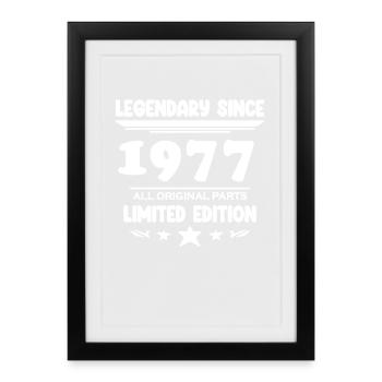 Année de construction 1977 - né en 1977 - Affiche encadrée (27 × 37 cm) - noir - Devant