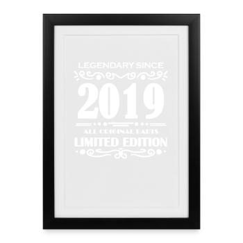 2019 - Année 2019 - Année de construction 2019 Spruch - Affiche encadrée (27 × 37 cm) - noir - Devant