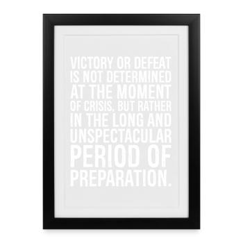 victory or defeat is not determined at the moment - Framed poster (27 × 37 cm) - black - Front