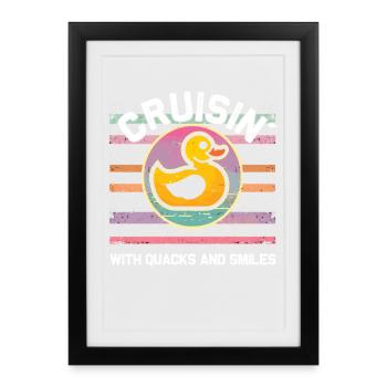 L’équipage d’un canard en caoutchouc profite d’une croisière - Affiche encadrée (27 × 37 cm) - noir - Devant