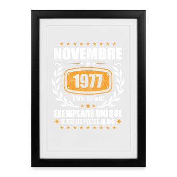 Novembre 1977 Édition Originale Vintage Novembre - Affiche encadrée (27 × 37 cm) - noir - Devant