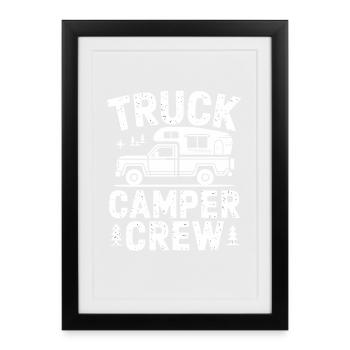 Équipe de camping-campeurs de camions : aventure de camping tout-terrain - Affiche encadrée (27 × 37 cm) - noir - Devant