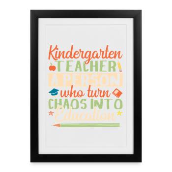 Chaos des enseignants de maternelle vers l’éducation Maternelle - Affiche encadrée (27 × 37 cm) - noir - Devant