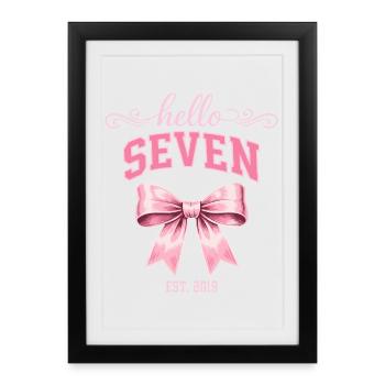 Hello Seven 7 Ans Est 2019 Anniversaire Nœud - Affiche encadrée (27 × 37 cm) - noir - Devant