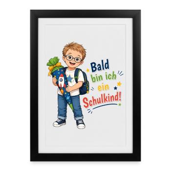 Bald bin ich ein Schulkind – Down Syndrom Junge - Gerahmtes Poster (27 × 37 cm) - Schwarz - Vorne