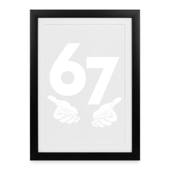 6 7 - Gerahmtes Poster (27 × 37 cm) - Schwarz - Vorne