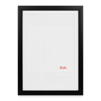 Run Run Run Muster mit rotem Akzent - Gerahmtes Poster (27 × 37 cm) - Schwarz - Vorne