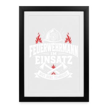 Feuerwehrmann im Einsatz Shirt - Gerahmtes Poster (27 × 37 cm) - Schwarz - Vorne