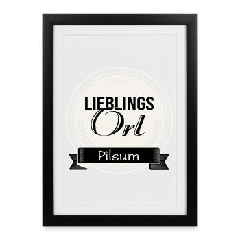 Lieblingsort Pilsum - Gerahmtes Poster (27 × 37 cm) - Schwarz - Vorne