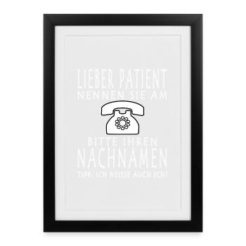 Arzt Arzthelferin Patient Internist Geschenk Witz - Gerahmtes Poster (27 × 37 cm) - Schwarz - Vorne